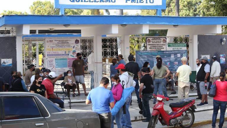 Padres de familia reportan casos de Covid en la General 1, en Mazatlán, pero que directivos no quieren suspender clases presenciales