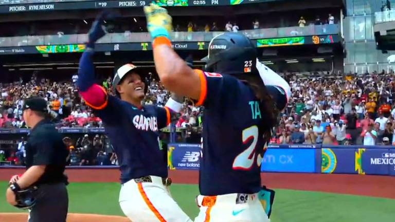 Manny Machado conectó cuadrangular en el encuentro del domingo dentro de la México City Series 2026.