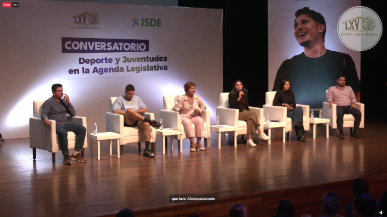 María del Rosario Espinoza y Marco Verde resaltaron la disciplina y el esfuerzo como claves para alcanzar la gloria deportiva.