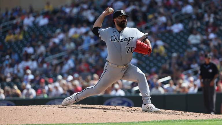 José Urquidy acepta tres hits en cinco innings.