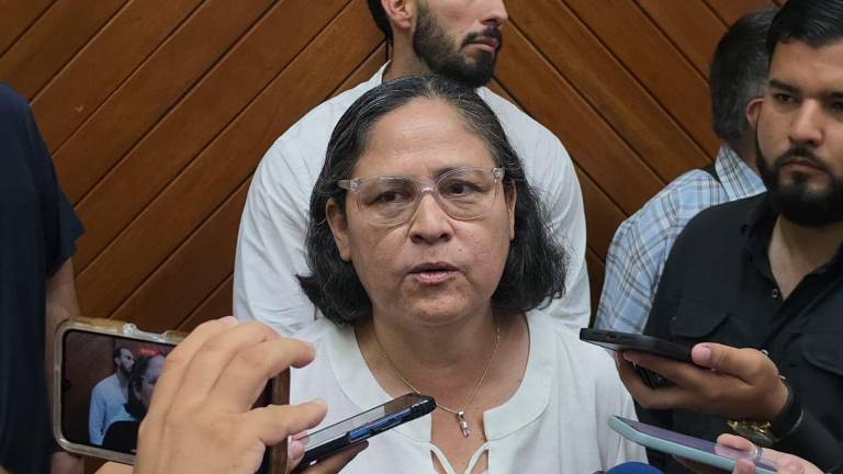 La Alcaldesa provisional de Mazatlán, Minerva Osuna Zavala, habla de los trabajos en el basurón.