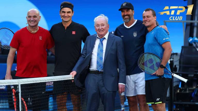 Andre Agassi, Roger Federer, Rod Laver, Patrick Rafter y Lleyton Hewitt en Melbourne este sábado.