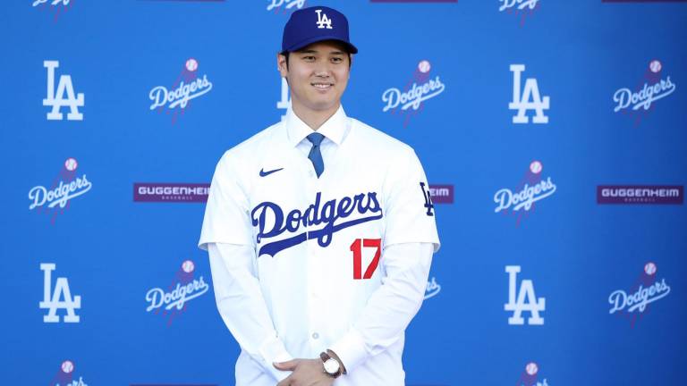 Shohei Ohtani ya viste los colores de Dodgers.