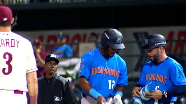 Leo De Vries ya comenzó a demostrar su talento ofensivo en Doble-A Midland.