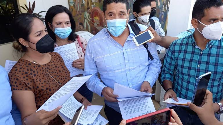 Regidores dan a conocer las razones por las que decidieron no acudir a la sesión de Cabildo.