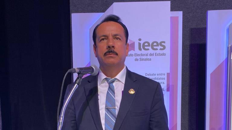 Ricardo Arnulfo Mendoza interpuso una denuncia ante la FGR contra tres candidatos y un aliado por el gasto excesivo en sus campañas.