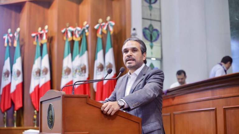 El Diputado Sergio Mario Arredondo ha decidido presentar su renuncia al PRI alegando diferencias.