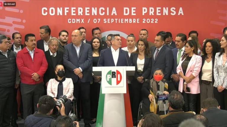 Integrantes del PRI en rueda de prensa este miércoles.