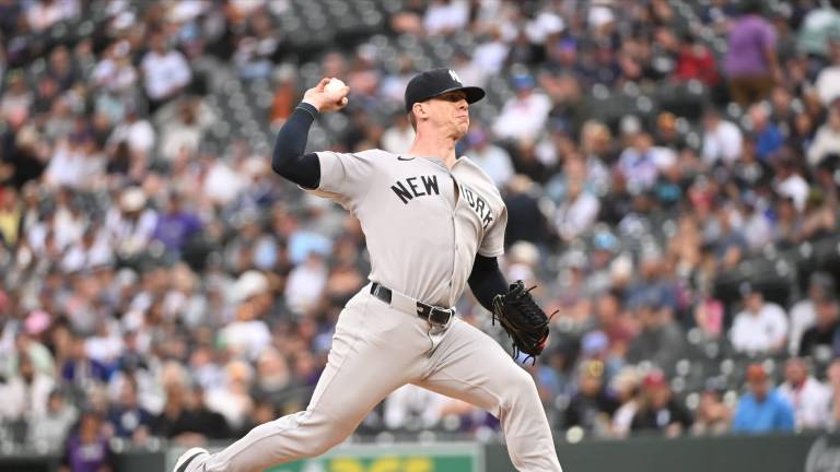 Bravos suman a Ian Hamilton con contrato no garantizado.