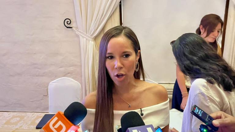 La Secretaria de Turismo Mireya Sosa Osuna habla de la industria de cruceros y los beneficios para Mazatlán.