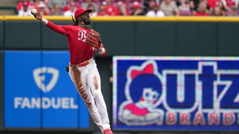 Elly de la Cruz hizo de todo en el encuentro que los Rojos le ganaron a los Rockies.