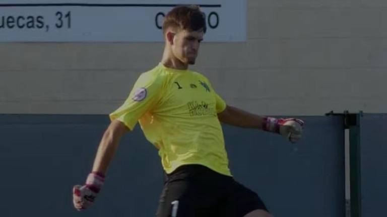 El guardameta Raúl Ramírez falleció a los 19 años, tras sufrir un fuerte golpe en la cabeza.