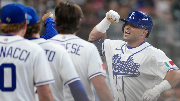 Italia abrió con un triunfo contundente y con un protagonista histórico en Aldegheri.