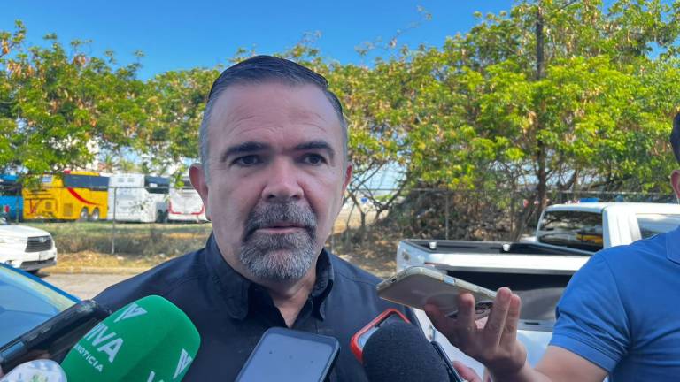 Óscar Roberto Osuna Tirado, coordinador de Protección Civil de Mazatlán, reporta que la Presa Picachos está punto de llegar al 100 por ciento.