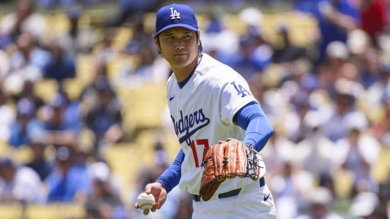 Shohei Ohtani sufre, pero Dodgers remontan.