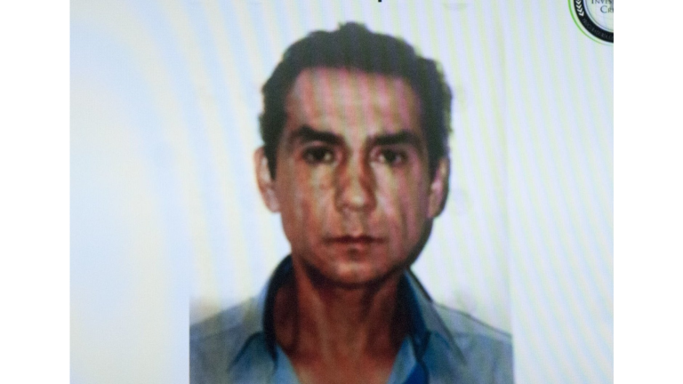El ex Alcalde José Luis Abarca Velázquez era investigado por la supuesta privación ilegal de la libertad de los normalistas, ocurrida el 26 y 27 de septiembre de 2014, en Iguala, Guerrero.