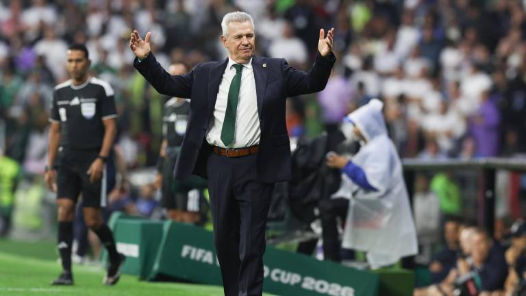 Javier Aguirre buscará salvar al Valencia del descenso en LaLiga.