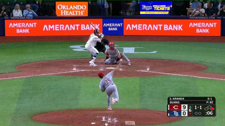 Jonathan Aranda llegó a cuatro jonrones para los Rays.