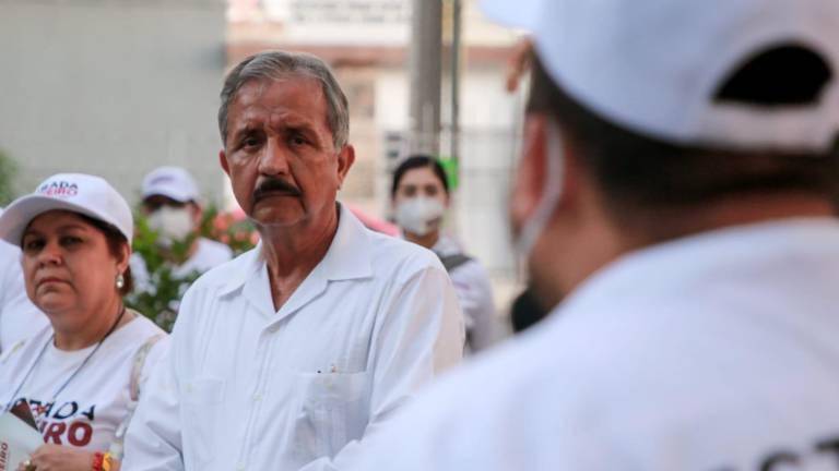Estrada acusa a trabajadores del Ayuntamiento de boicotear su campaña. ‘Debe haber un malentendido’, responde Stasac