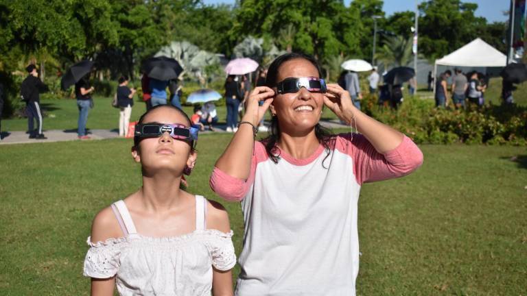 En casi 32 años, en Culiacán se podrá ver un eclipse anular.