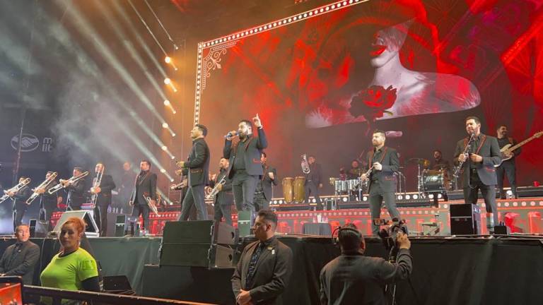 Cierra la Banda MS su gira de aniversario en Ciudad de México