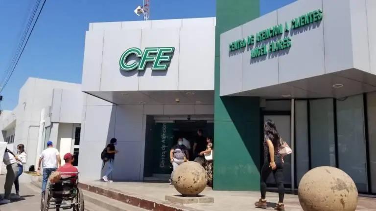 En Villa Juárez, Navolato, denuncian un cobro mensual de la CFE de hasta 4 mil pesos.