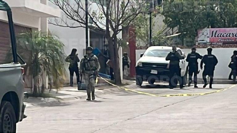 El cuerpo del líder sindical quedó tendido en la cochera del inmueble en el que residía.