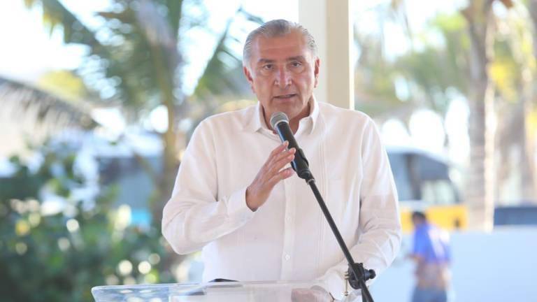 Adán Augusto López entrega ‘Plan B’ de Reforma Electoral en la Cámara de Diputados