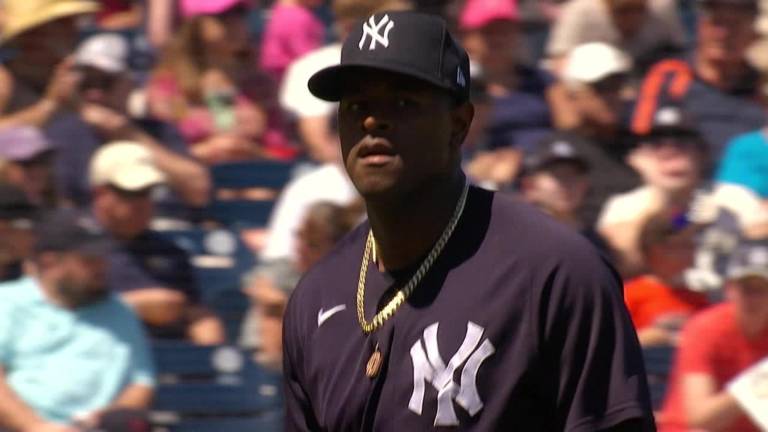 Luis Severino se va al hule.