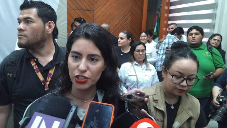 Ana Francis Chiquete Elizalde, Secretaria de las Mujeres en Sinaloa.