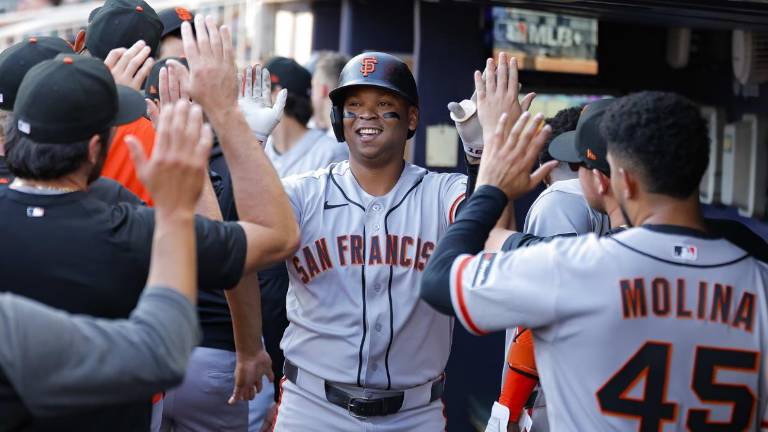 Rafael Devers mantiene su buen momento ofensivo para los Gigantes.