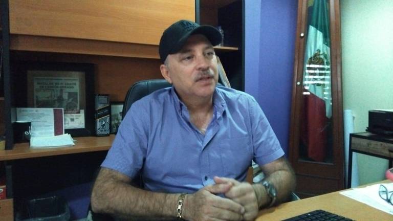 Efrén Landell Osuna, presidente de la Alianza de Camiones Urbanos de Mazatlán, aclaró que no existe instrucción de recortar horarios nocturnos en las rutas, pese a lo que dicen denuncias de usuarios.