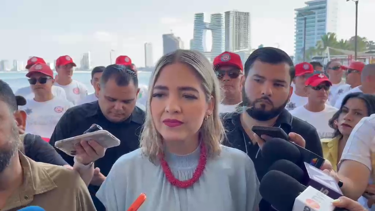 La Alcaldesa de Mazatlán Estrella Palacios Domínguez habla de la denuncia de la familia del triatleta fallecido durante una competencia en el puerto.