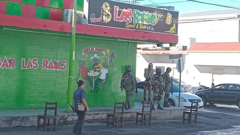 La víctima fue atacada a golpes afuera del bar las Ranas, ubicado en la colonia Centro.