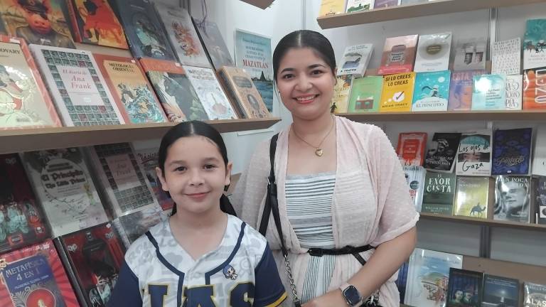 Anamar Colossia y Sarah Cázares