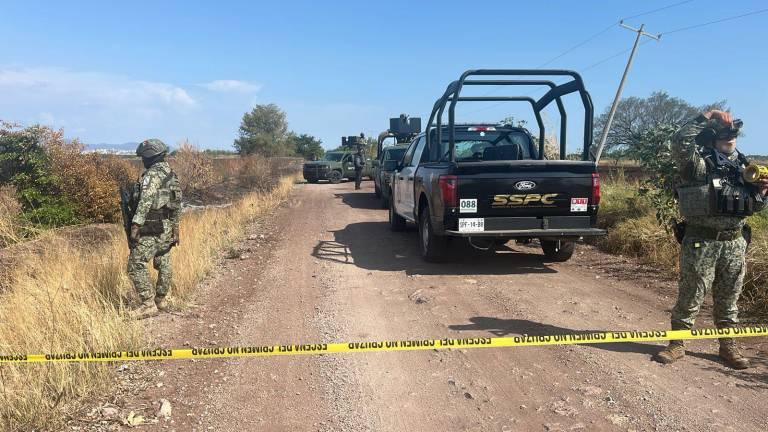 Cerca de un camino de terracería al norte de Culiacán fue encontrado un hombre asesinado.