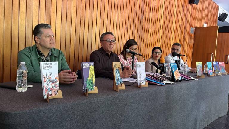 Juan Avilés Ochoa, director del Isic; la diputada Sthefany Rea y representantes de la UAS, Cobaes y Conalep.