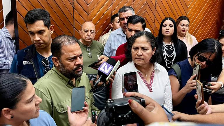 Moisés Ríos aseguró que las licencias se otorgaron conforme a la ley y sin utilizar recursos públicos.