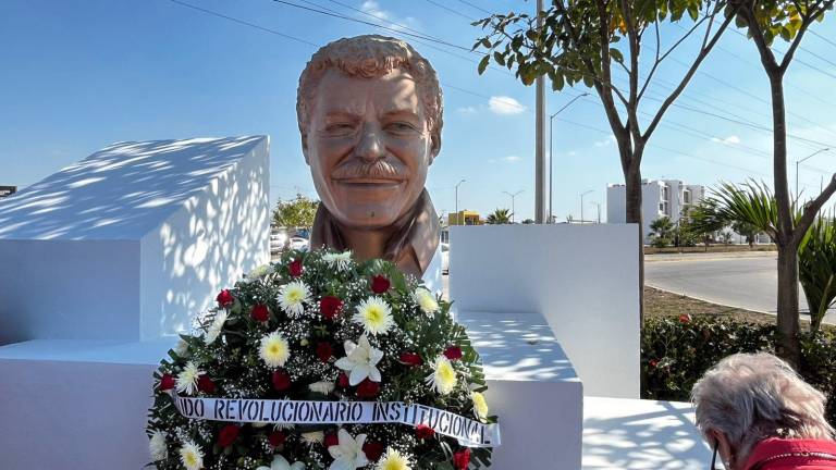 Homenaje a Luis Donaldo Colosio en Mazatlán a 32 años de su muerte.