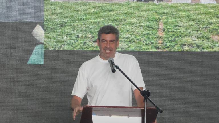El empresario Arturo Elías Ayub llamó a recuperar las condiciones de seguridad en Sinaloa para atraer nuevas empresas y generar empleos.