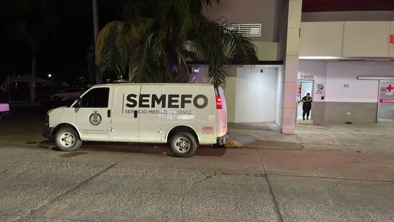 Un niño de 7 años murió tras ser prensado por un elevador de carga en el Mercado de Abastos.