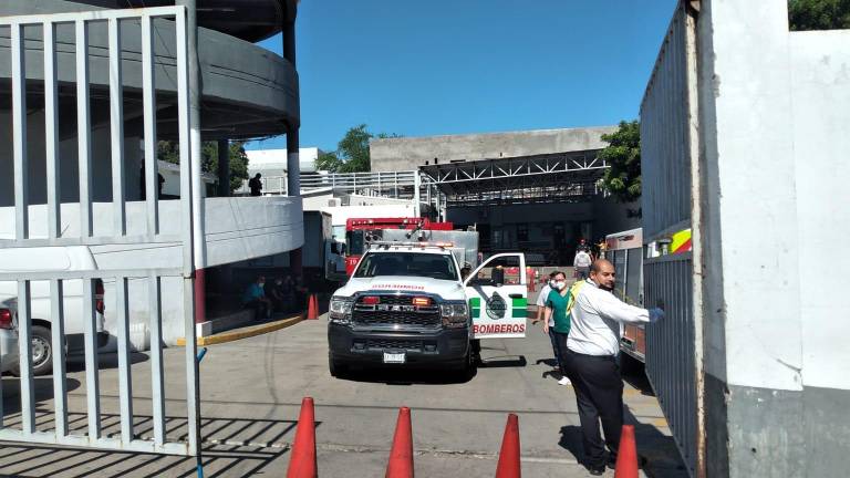 Se derrama un químico en el Issste de Culiacán y provoca evacuación
