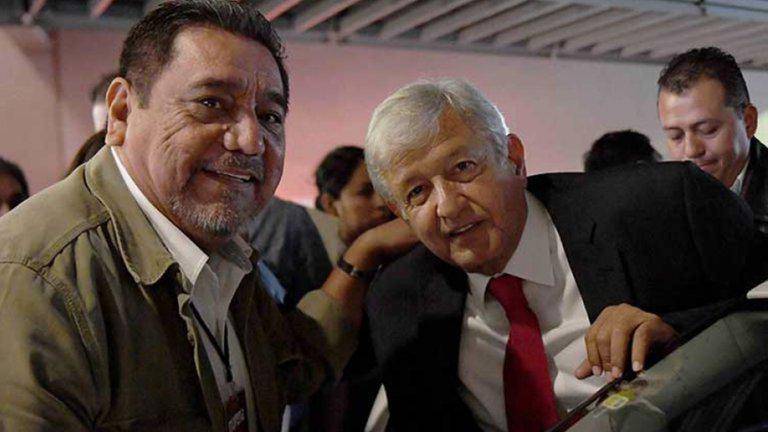 El Presidente Andrés Manuel López Obrador abordó esta mañana el tema del retiro de las candidaturas de Félix Salgado y Raúl Morón.