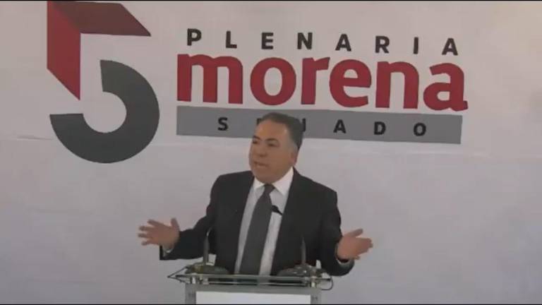 Enrique Inzunza Cázarez regresó hoy al Congreso de la Unión y encaró un encuentro con medios de comunicación.