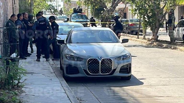 Vehículo abandonado tras la privación de la libertad de un adulto mayor cerca de La Lomita.