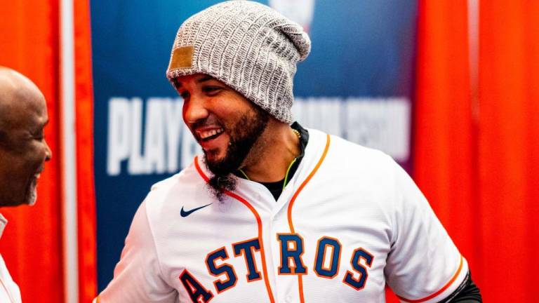 José Abreu ya viste los colores de los Astros de Houston.
