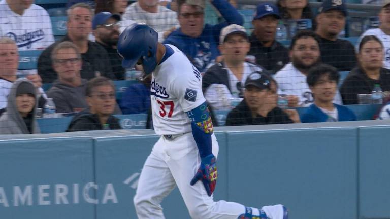Dodgers pierden a Teóscar Hernández por lesión en la corva.