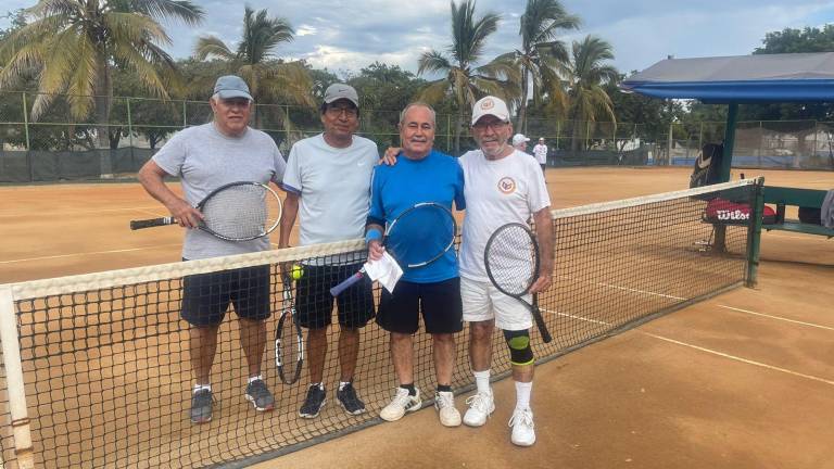 Debutan con victoria López y Sosa en Torneo de Tenis ‘Quinquenials’, en Club Muralla