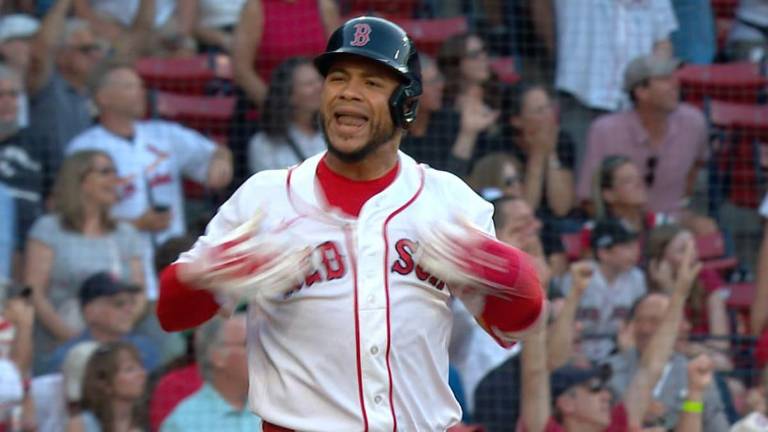 Willson Contreras tuvo un encuentro lleno de emociones en Fenway Park.