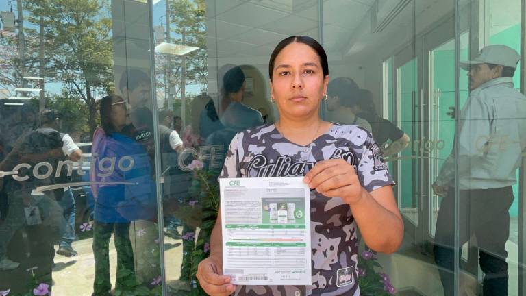 Usuarios de la CFE en El Tamarindo, en Culiacán, denuncian cobros excesivos en los últimos meses.